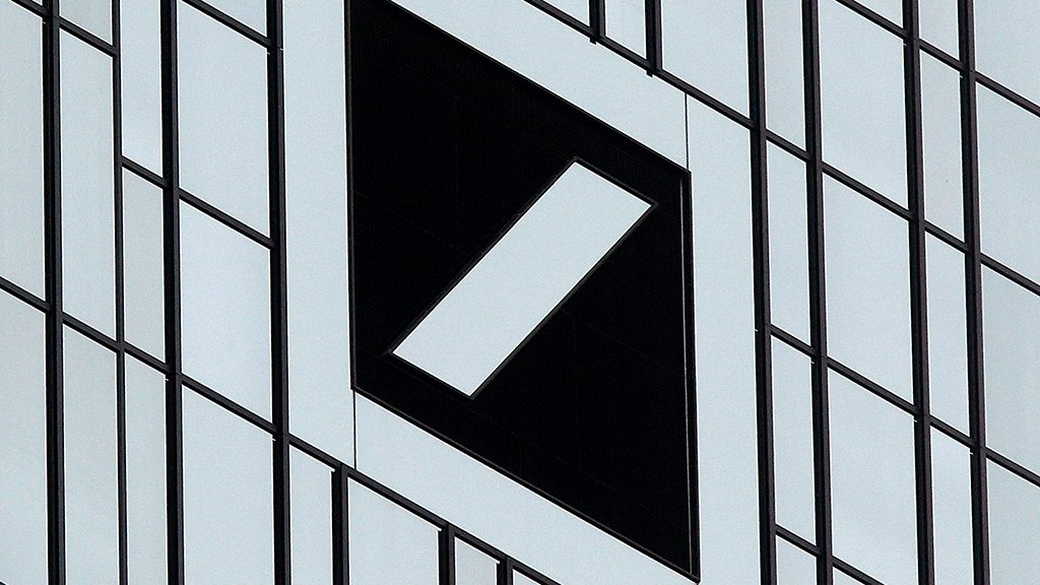 Reuters: Deutsche Bank уведомил инвесторов о пропаже части их российских акций