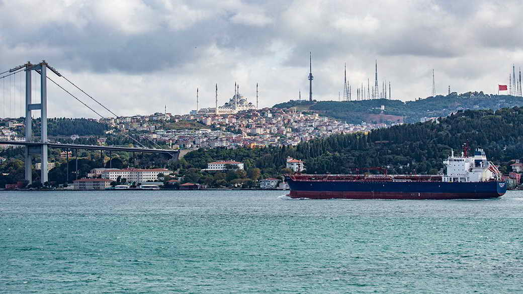 Первое судно из Одессы после завершения зерновой сделки достигло Босфора