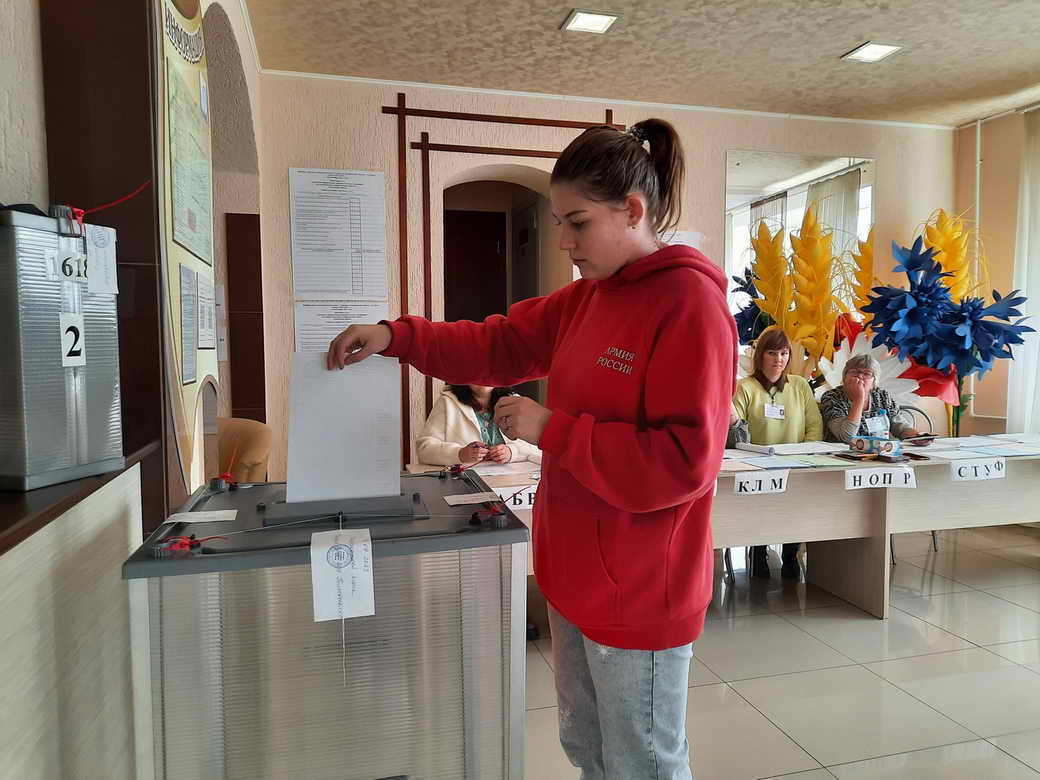 В КуZбассе на выборах губернатора и депутатов Законодательного собрания региона проголосовали уже более 76% избирателей В КуZбассе на выборах губернатора и депутатов Законодательного собрания региона проголосовали уже более 76% избирателей