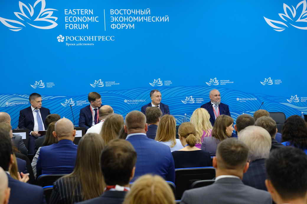Сергей Цивилев заявил о необходимости ускорить темпы строительства Восточного полигона для развития экономики Сибири и России