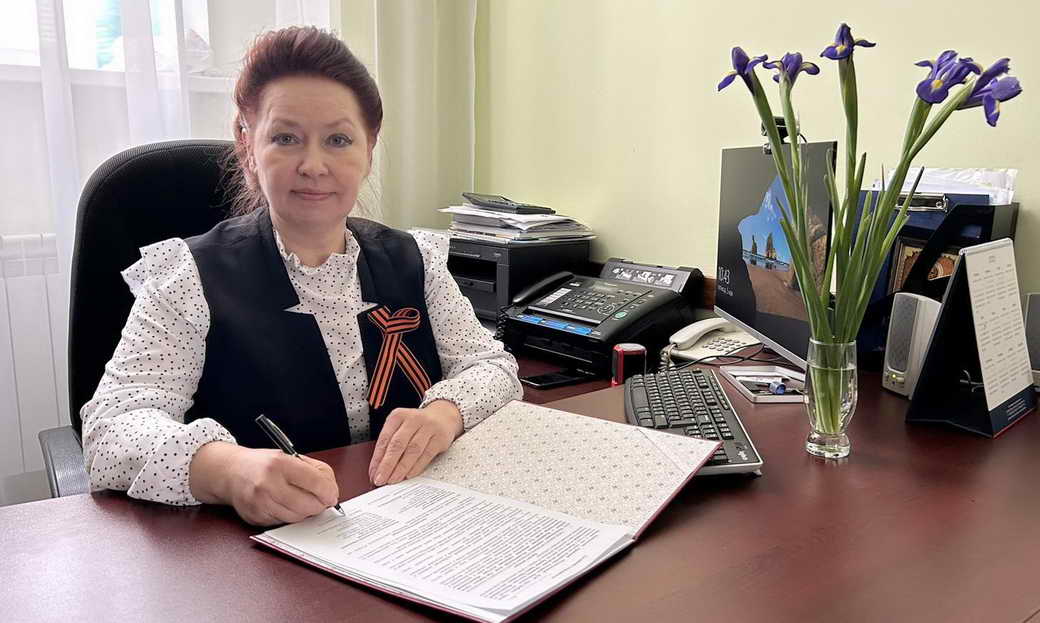Сергей Цивилев поздравил директора музея в Новокузнецке с избранием почетным академиком РАХ
