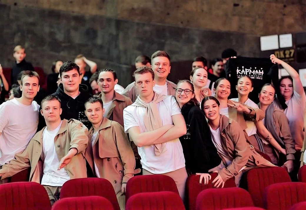 Сергей Цивилев поздравил студенческий театр из КуZбасса с победой на международном фестивале