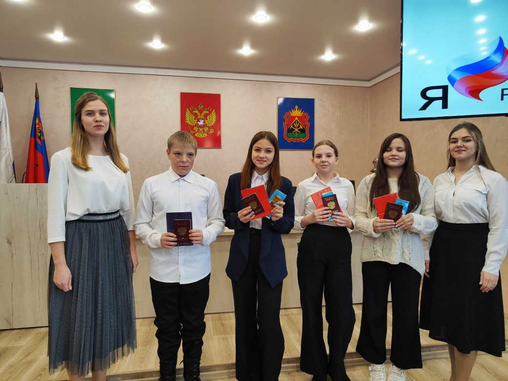 КуZбасс отпраздновал День Конституции флешмобом «Я горжусь»