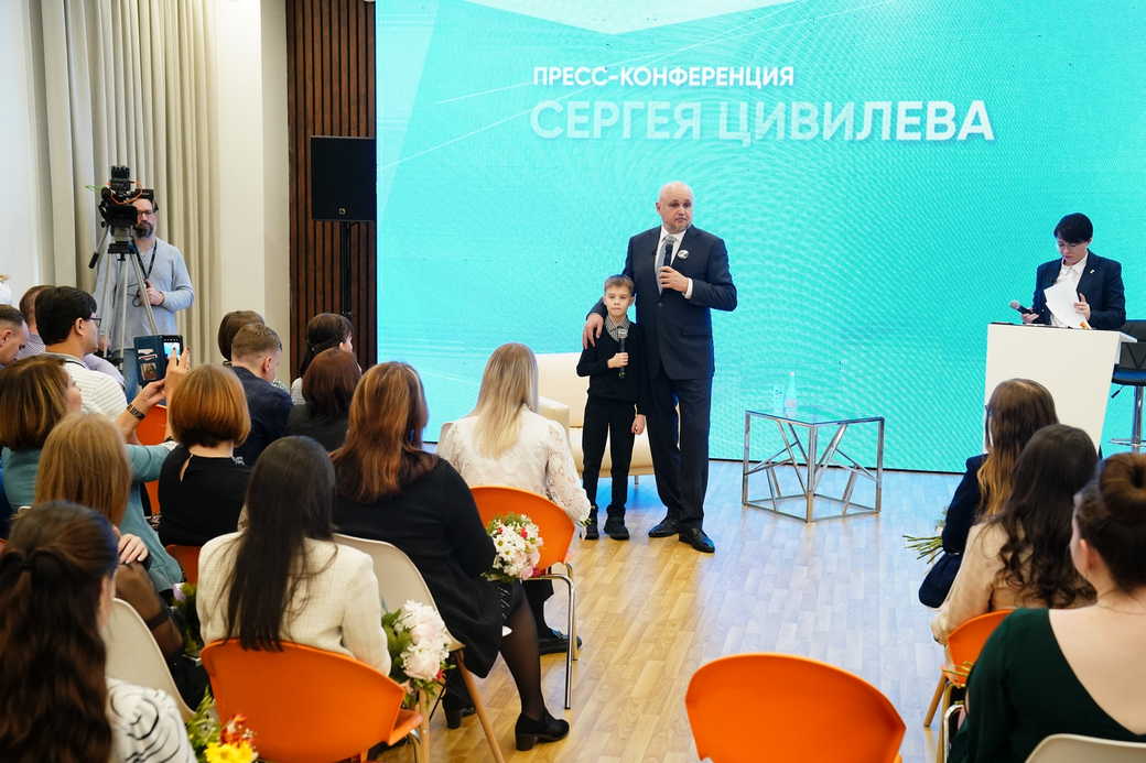 Сергей Цивилев: в школах КуZбасса нужно создавать музеи военно-патриотического воспитания