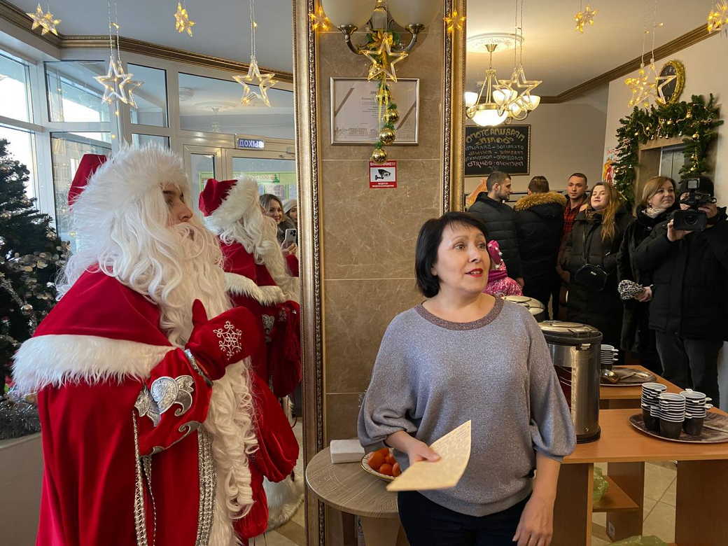 Сергей Цивилев поблагодарил кузбассовцев за оформление дворов и подъездов к Новому году Сергей Цивилев поблагодарил кузбассовцев за оформление дворов и подъездов к Новому году