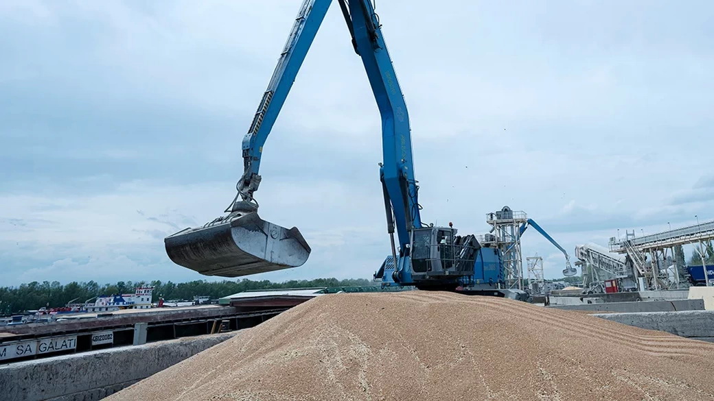 СМИ: ЕС готовится взимать пошлину на импорт зерна из России и Белоруссии