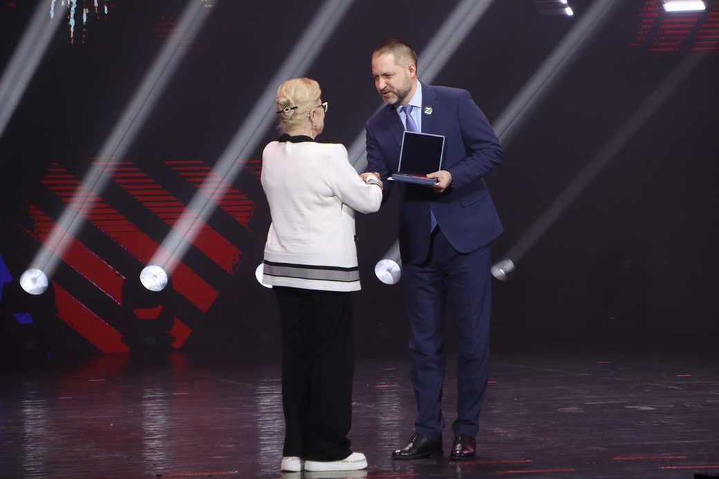 155 работников культуры КуZбасса получили награды
