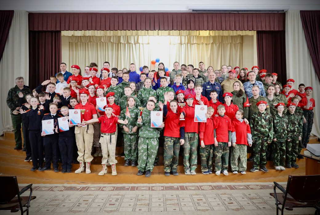 Кузбасские юнармейцы победили на окружных соревнованиях «Защитники будущего»
