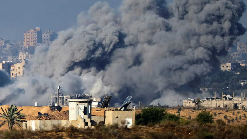 Al Jazeera: израильская армия ведет обстрел Рафаха на юге Газы