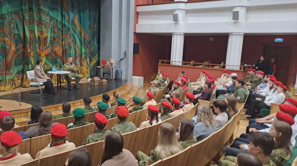 В Новокузнецке прошла встреча в рамках проекта «Разговор с Героями»