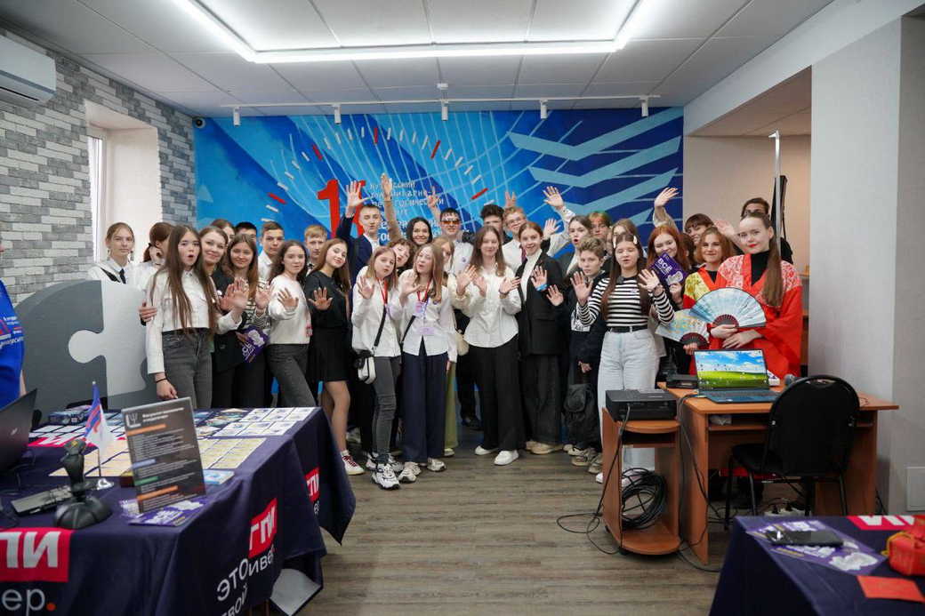 Для участников школьных медиацентров юга региона прошел блогер-тур в вузы Новокузнецка «КуZбасс, прием!»