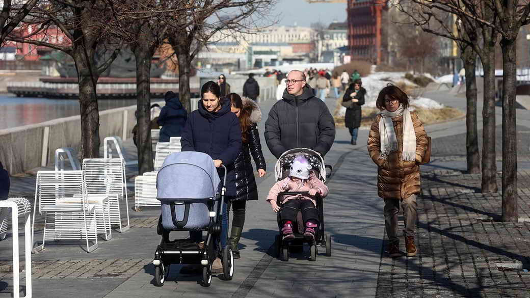 Россиянам рассказали о правах работающих родителей