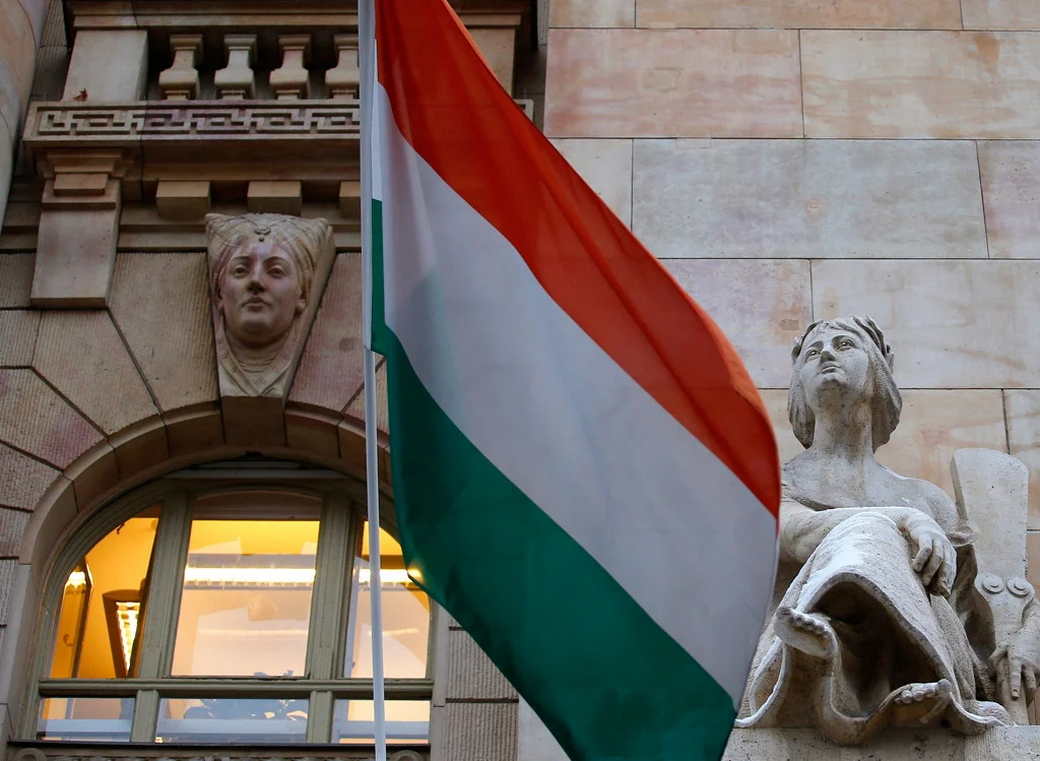 Кандидат на пост главы НАТО предложил Венгрии сделку