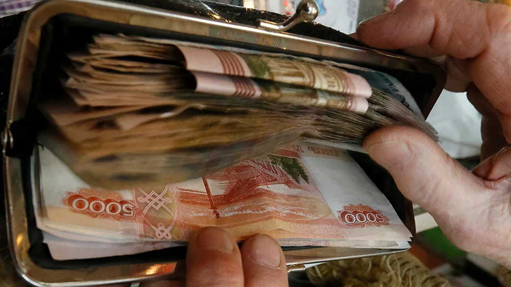 Российский Центробанк призвали выпустить купюры по 10 и по 20 тысяч рублей