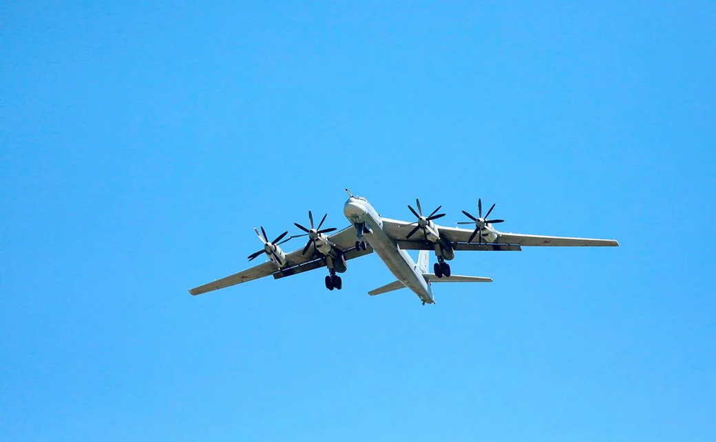 NORAD отследило полет военных самолетов РФ и КНР в нейтральной зоне у Аляски