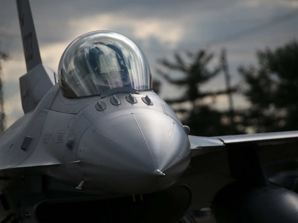 Times назвала число полученных Украиной F-16