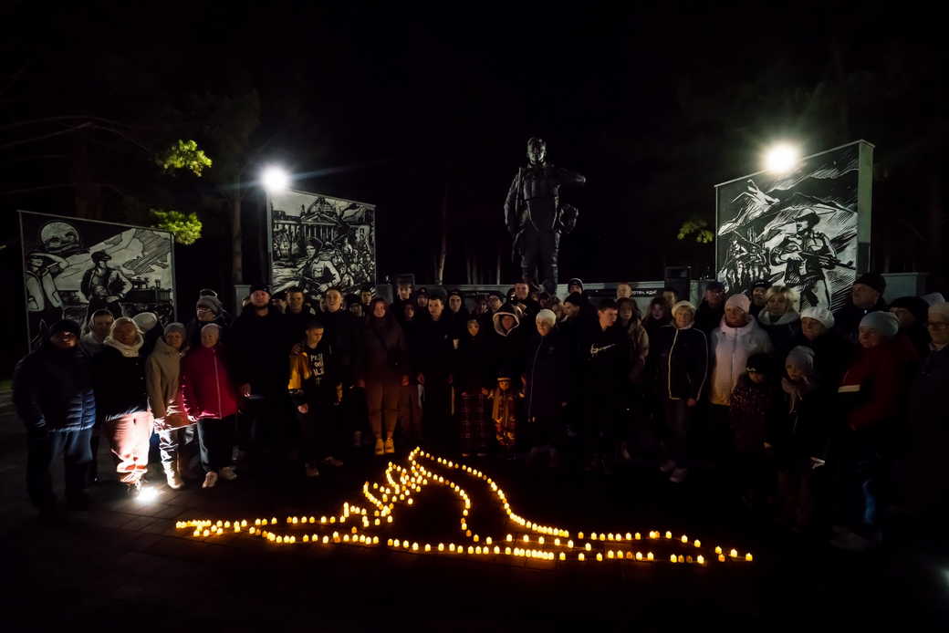 В преддверии 80-летия Победы в Кузбассе прошел День белых журавлей