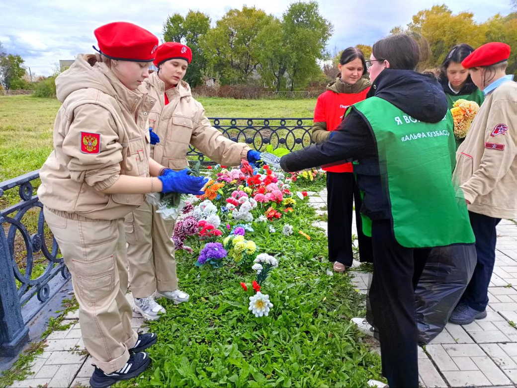 Юнармейцы Кузбасса вносят вклад в подготовку к 80-летию Великой Победы