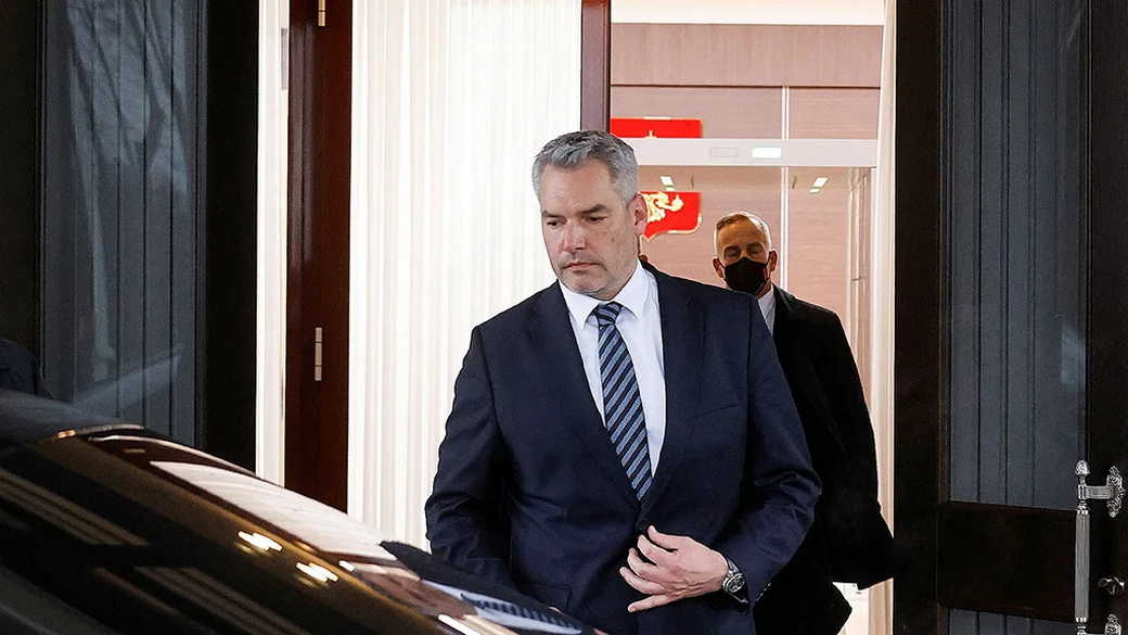 Канцлер Австрии не исключил визита в Россию
