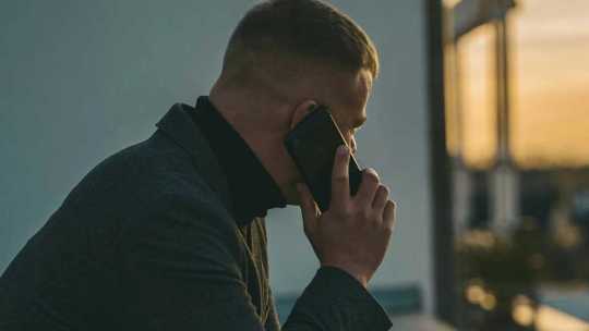 Россиян предупредили о новой схеме мошенников в WhatsApp: в чем дело