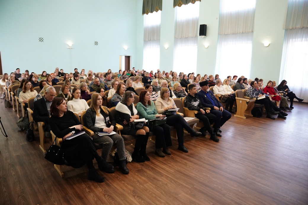 В Кузбассе проходит семинар по развитию социальных проектов В Кузбассе проходит семинар по развитию социальных проектов