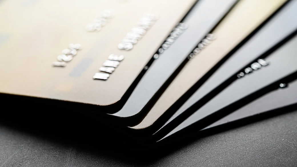 Некоторые терминалы с 1 января перестанут принимать карты MasterCard и Visa