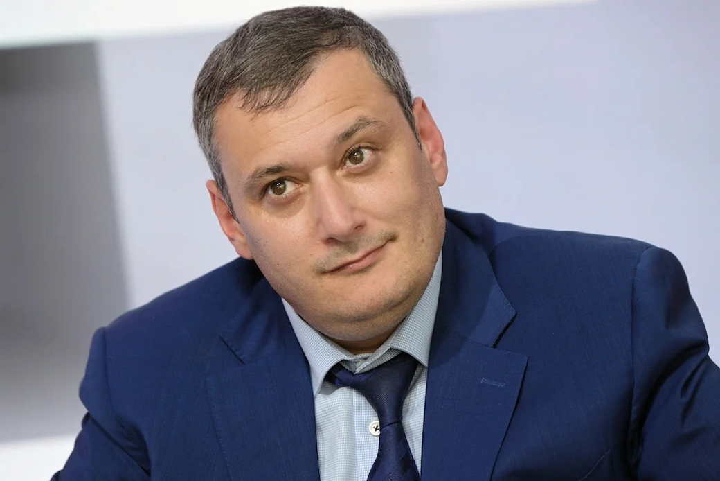 Хинштейн посоветовал комментирующим работу ВС чиновникам надеть погоны