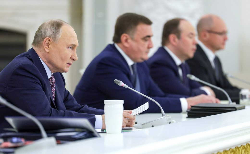 Губернатор Кузбасса Илья Середюк принял участие в заседании Госсовета по вопросам поддержки семьи Губернатор Кузбасса Илья Середюк принял участие в заседании Госсовета по вопросам поддержки семьи