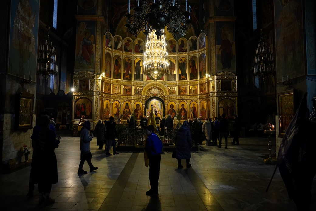 В Кузбасс прибыл Вифлеемский огонь из храма Рождества Христова в Палестине В Кузбасс прибыл Вифлеемский огонь из храма Рождества Христова в Палестине