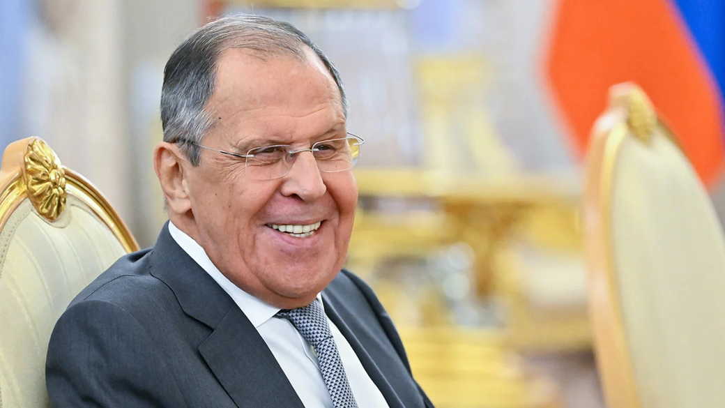 Лавров заявил об отказе России от участия в «саммите мира»