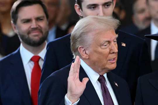 Трамп: пошлины приносят по $2 млрд в день