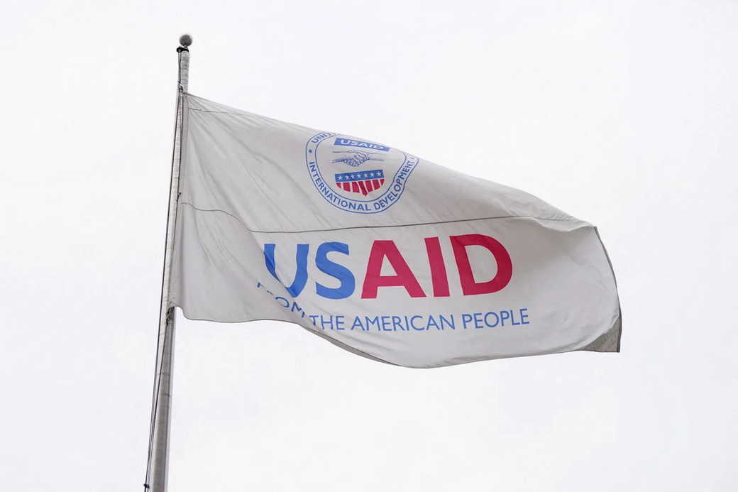USAID отправляет персонал в административный отпуск