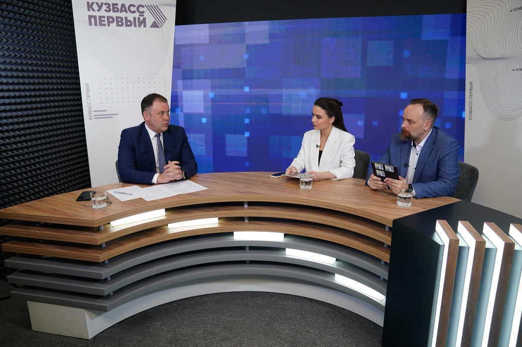 Программу «СВОи Герои. Кузбасс», вопросы угольной отрасли, здравоохранения, поддержку талантливой молодежи обсудили на прямом эфире губернатора