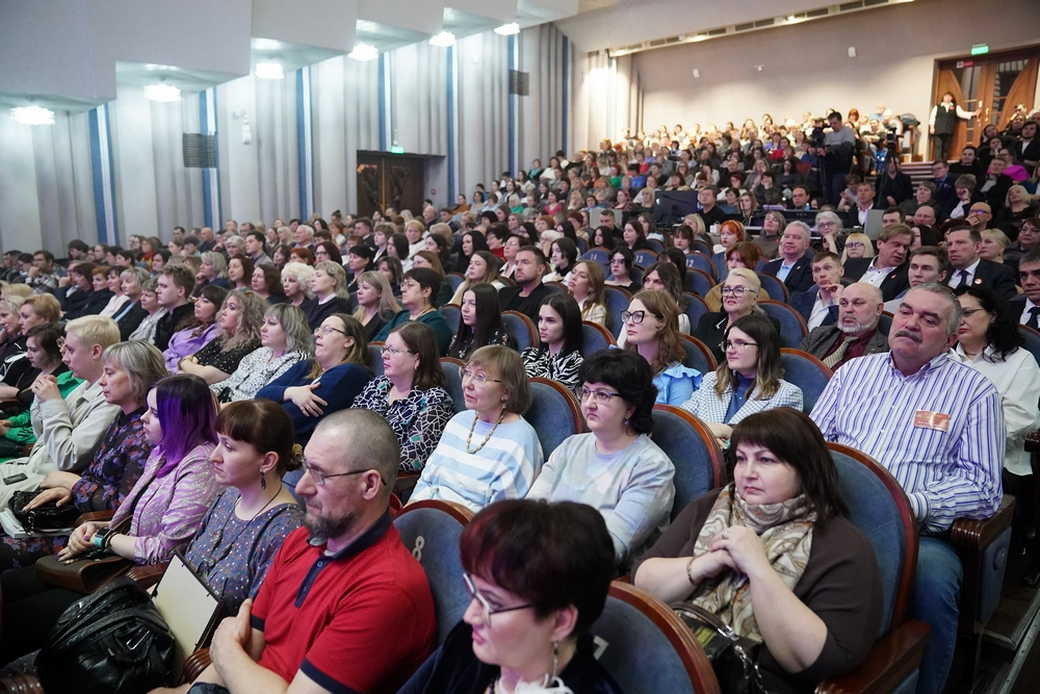 В преддверии профессионального праздника работников культуры Кузбасса отметили высокими наградами