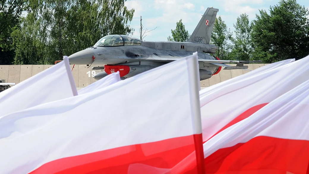 Польша подняла истребители из-за действий России