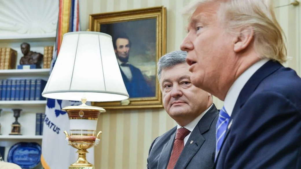 Трамп спрашивал Порошенко*, чей Крым, пишет NYT