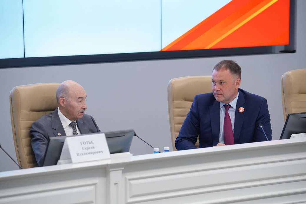 Развитие трансплантологии обсудили на совещании в Кузбассе