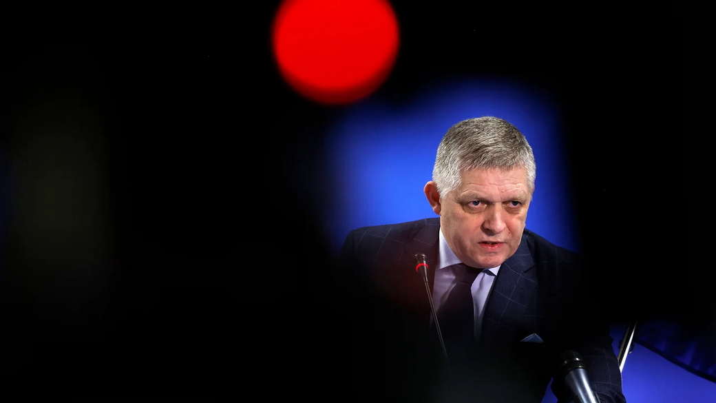 Премьер Словакии Фицо хочет провести несколько встреч в России 9 мая