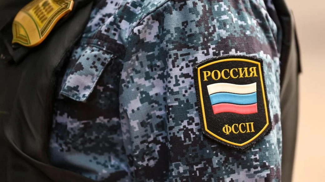 В ФССП рассказали, при какой сумме долга могут ограничить выезд из России