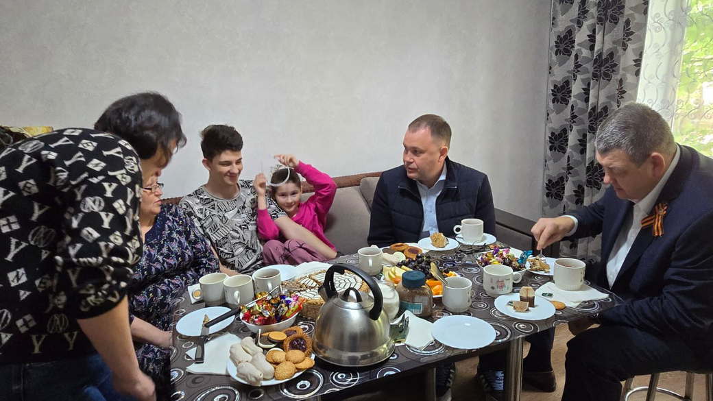 Губернатор Илья Середюк: Кузбасс своих не бросает! Губернатор Илья Середюк: Кузбасс своих не бросает!