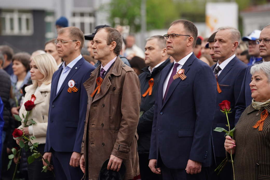 Губернатор Кузбасса Илья Середюк в преддверии Дня Победы работает в Городах трудовой доблести региона