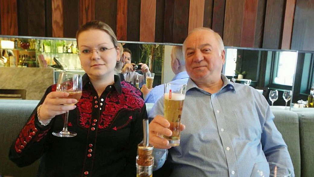 Лондон скрывает информацию о Скрипалях