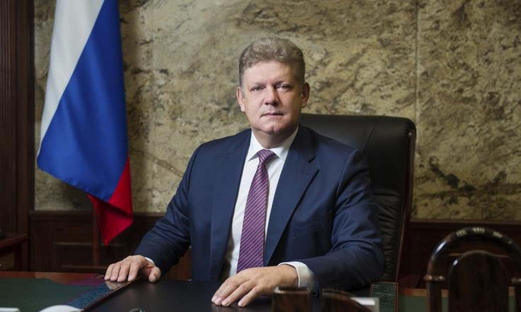 Поздравление полномочного представителя Президента Российской Федерации в Сибирском федеральном округе с Днем медицинского работника