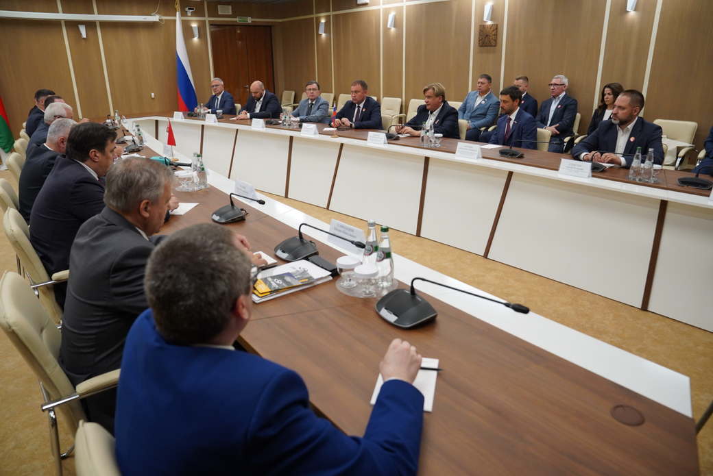 Брестская область подарит Кузбассу зубров из Беловежской пущи