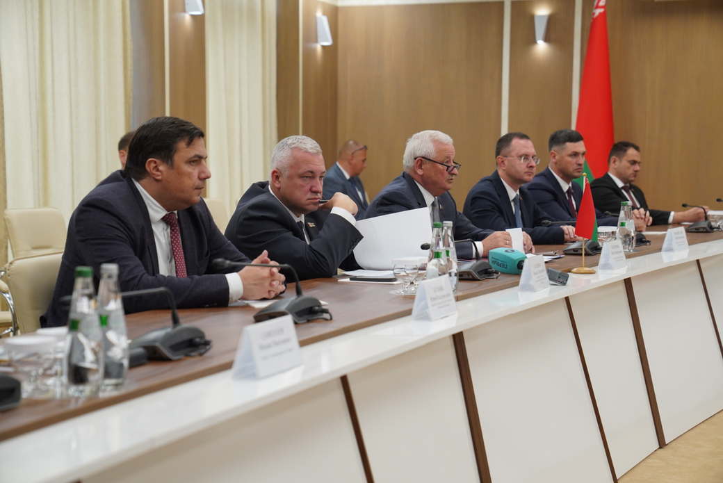 Брестская область подарит Кузбассу зубров из Беловежской пущи
