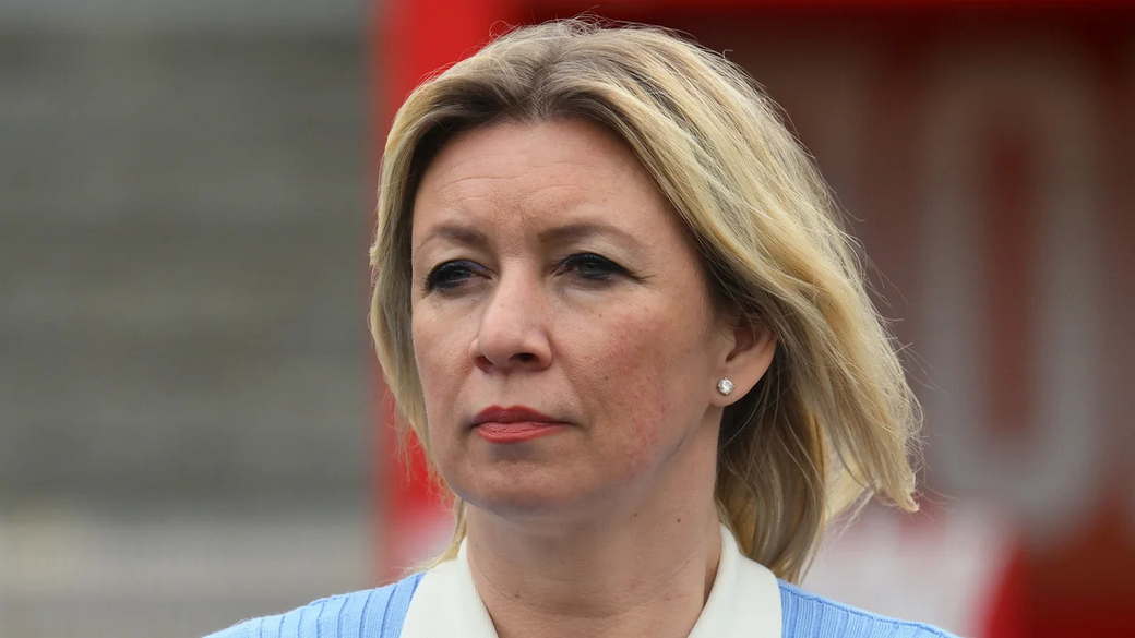 Захарова рассказала, чего хочет Зеленский, требуя встречи с Путиным