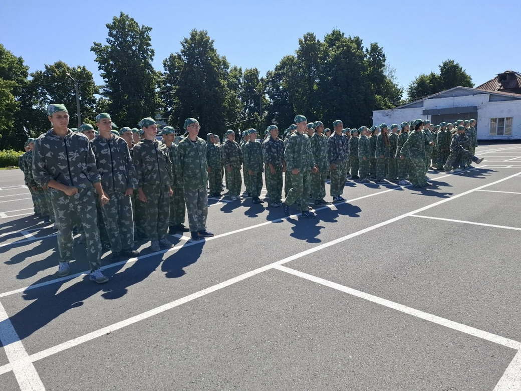 Военно-патриотическая смена «Время юных героев» стартовала в Кузбассе