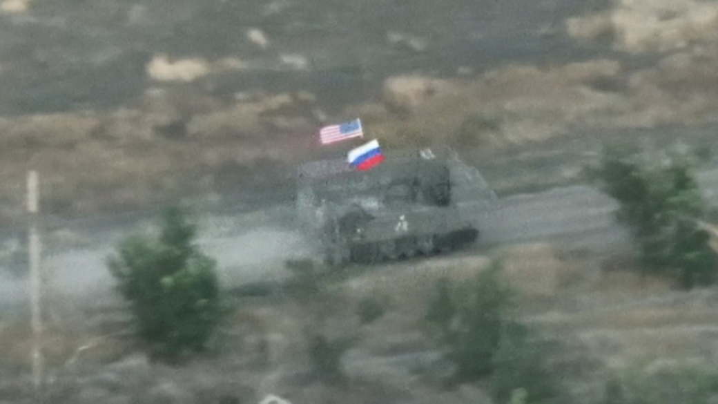 Трофейный M113 с флагами России и США замечен в боях на Запорожском направлении