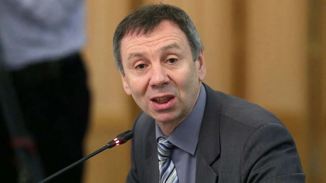 Минюст внес политолога Маркова* в реестр иноагентов