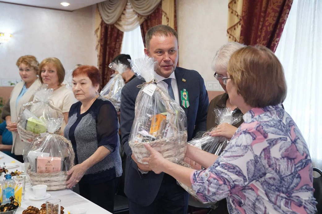 Губернатор Кузбасса Илья Середюк поздравил Березовский с 60-летием города и Днем шахтера